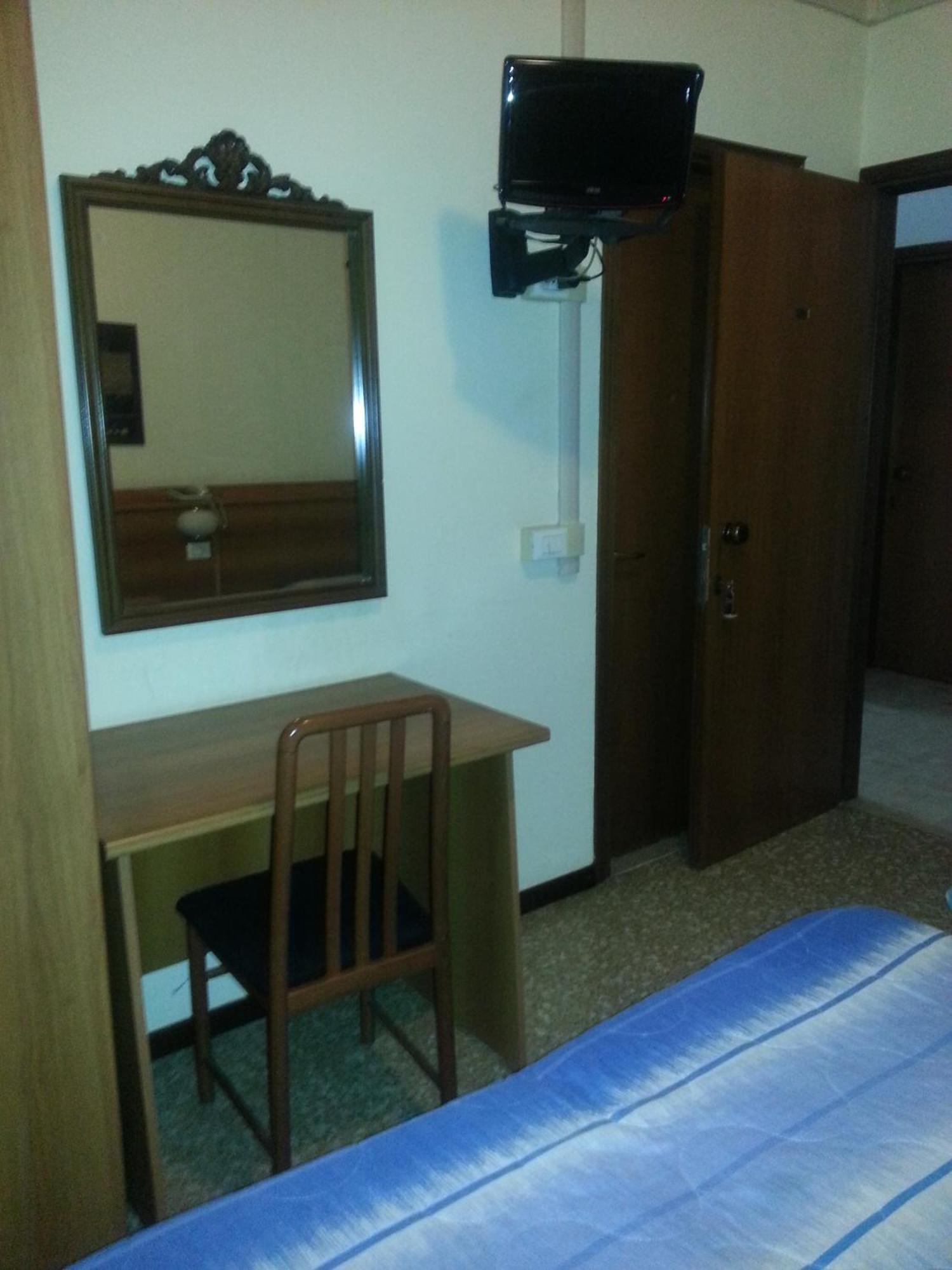 Hotel Lombardia Seveso Buitenkant foto