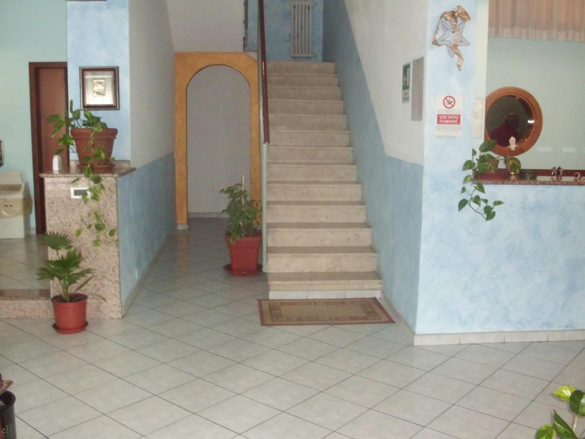 Hotel Lombardia Seveso Buitenkant foto