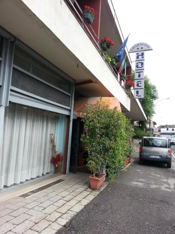 Hotel Lombardia Seveso Kamer foto